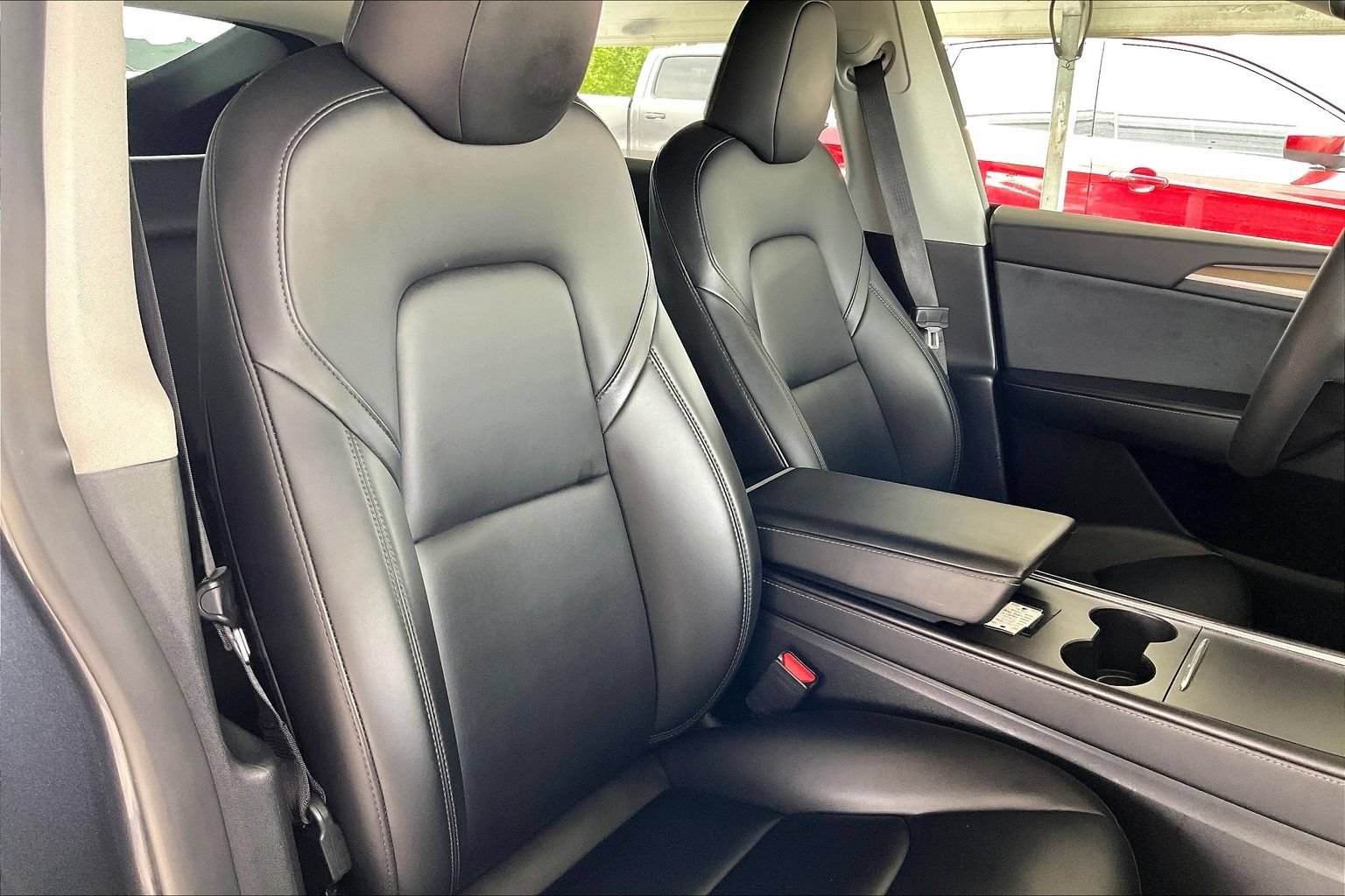 Used 2024 Tesla Model Y Long Range AWD/4WD image 24
