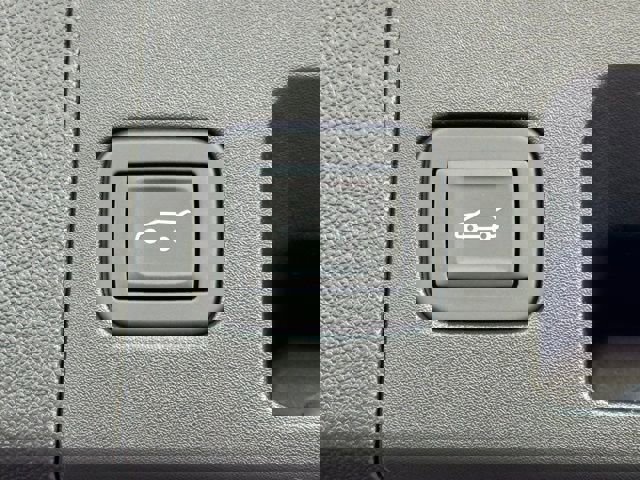 New 2025 Cadillac XT5 Luxury FWD image 36