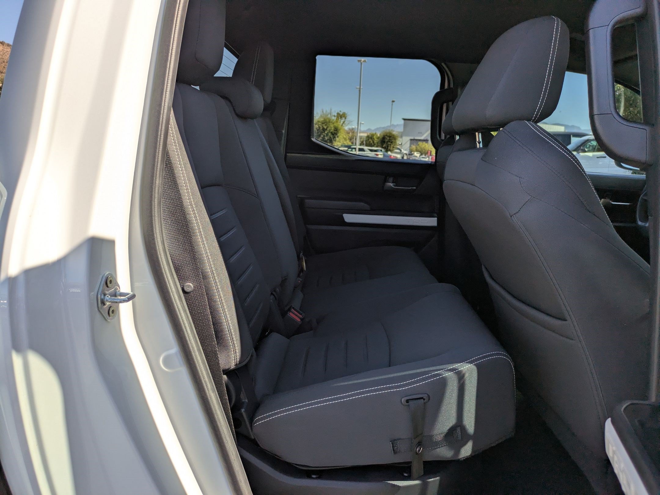 Used 2024 Toyota Tacoma TRD Off-Road w/ TRD Off Road Upgrade Package AWD/4WD image 28