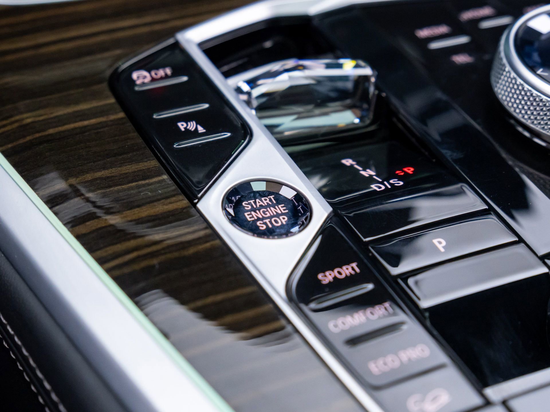 Used 2024 BMW X7 M60i w/ Executive Package image 22