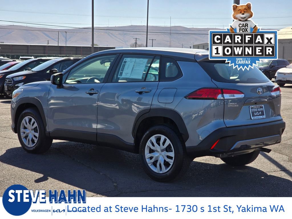 Used 2023 Toyota Corolla Cross L image 3