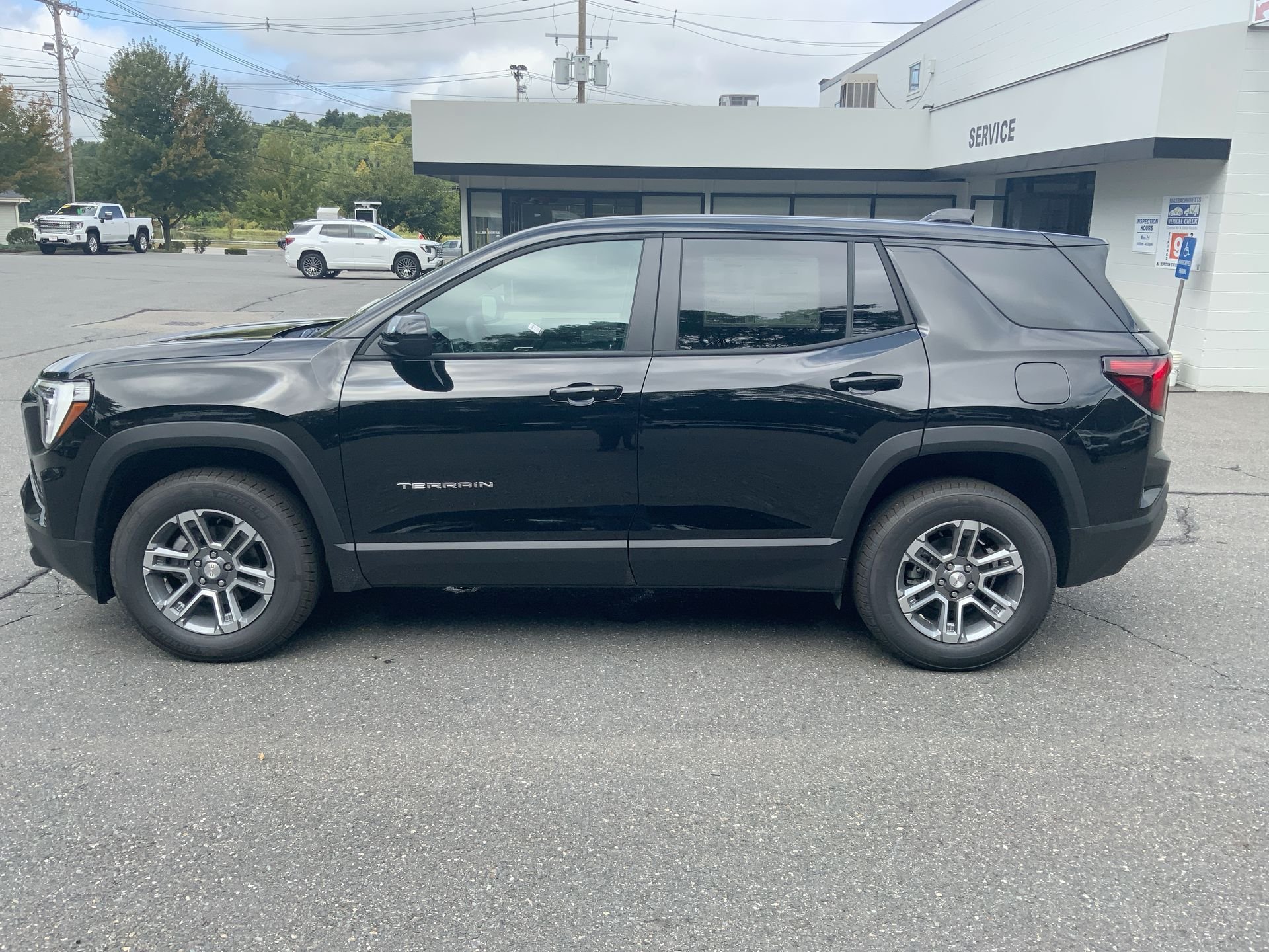 New 2027 GMC Terrain Elevation w/ LPO, Floor Liner Package AWD/4WD image 58