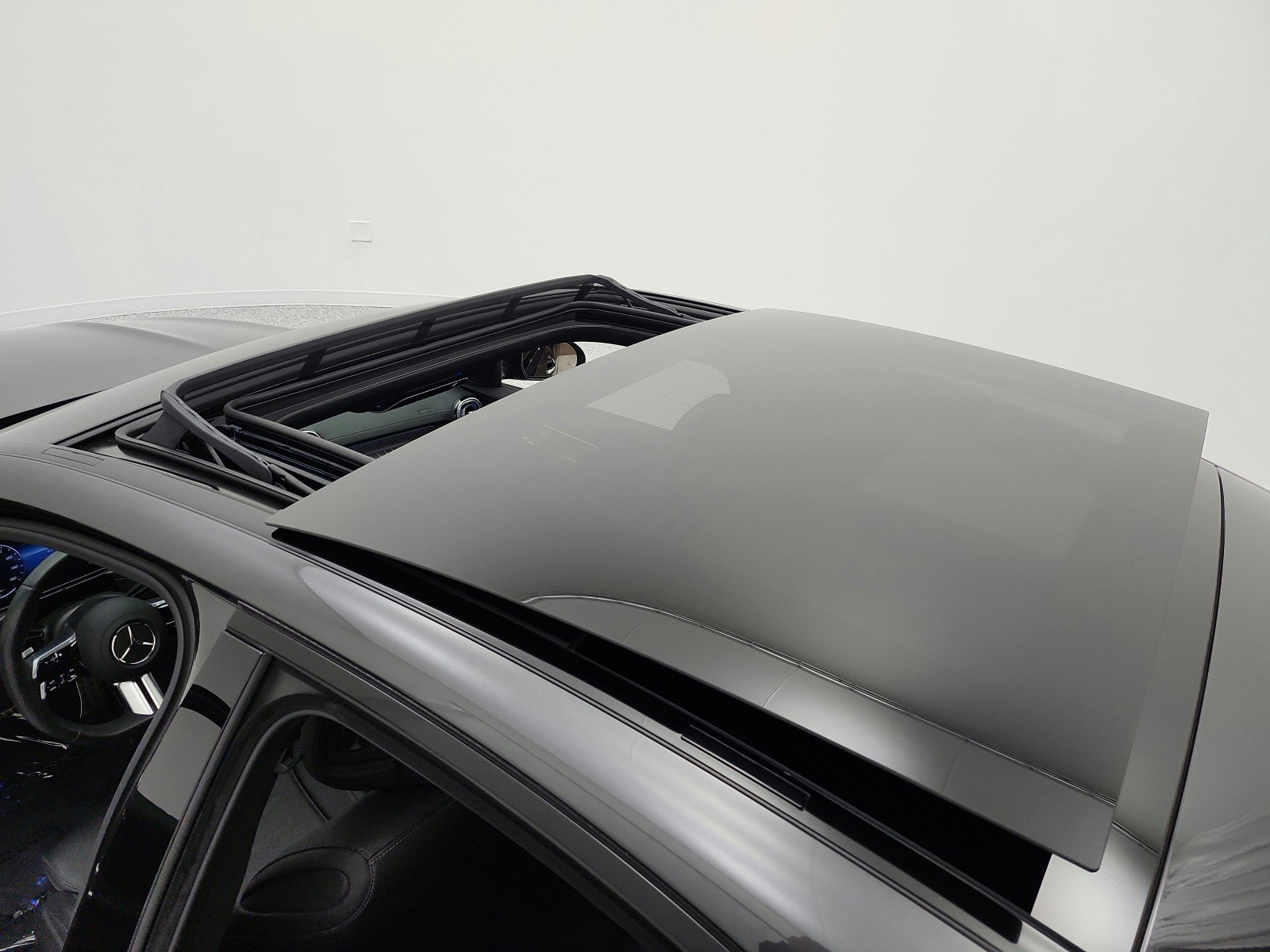 Used 2023 Mercedes-Benz C 300 Sedan image 11