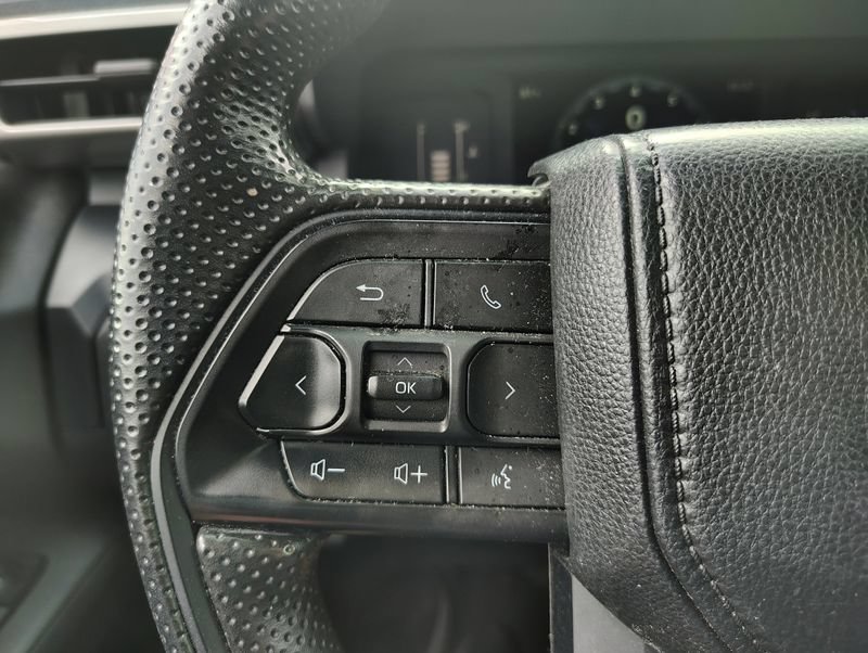 Used 2024 Toyota Tacoma SR w/ SR Upgrade Package AWD/4WD image 12