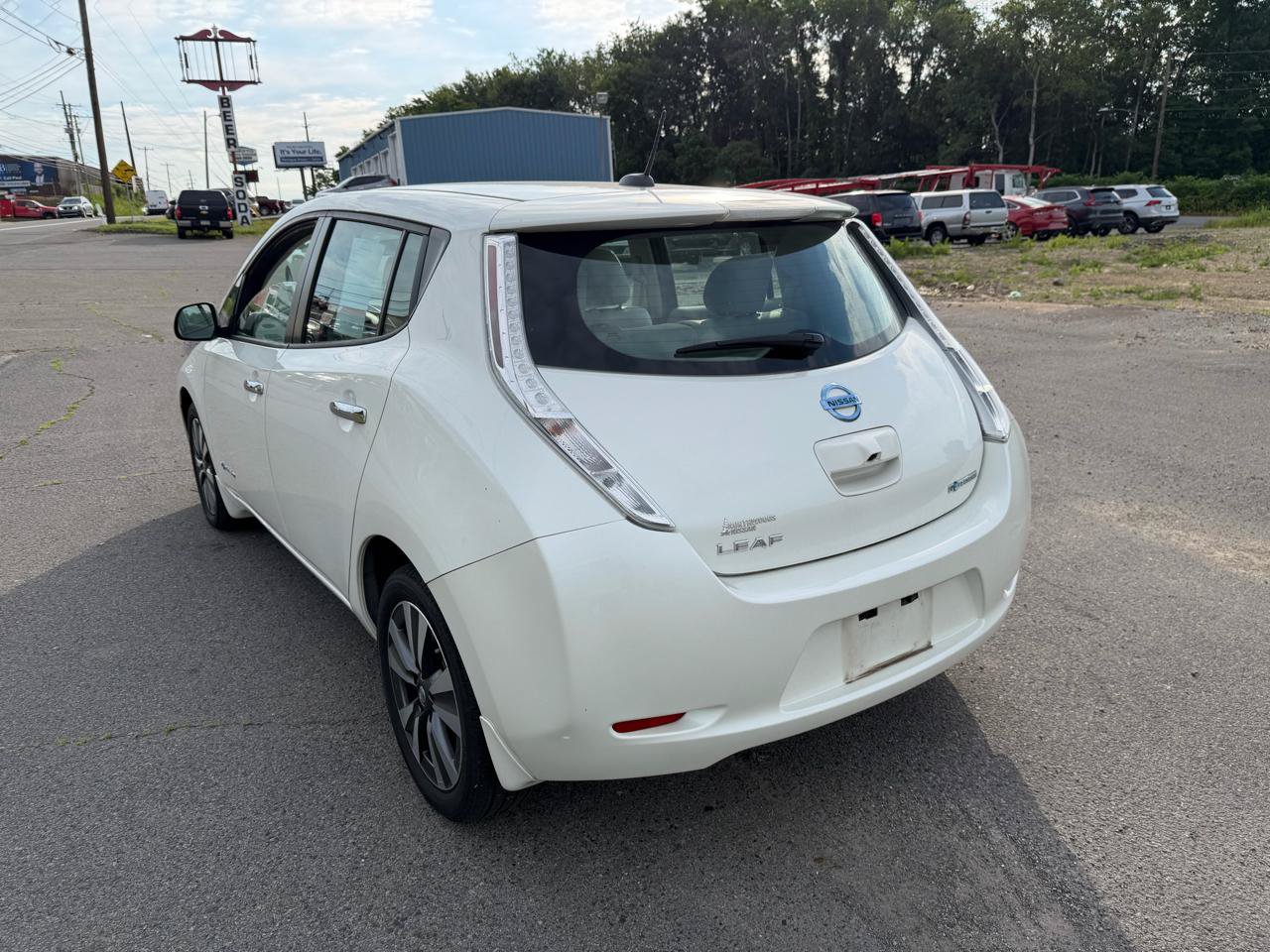 Used 2016 Nissan Leaf SV FWD image 7