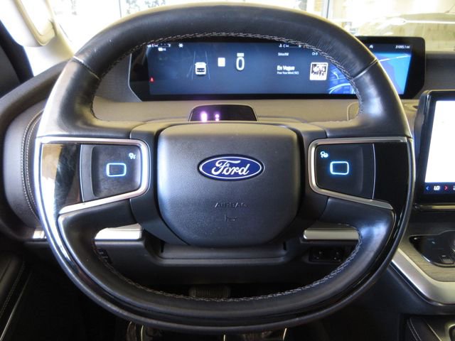 Certified 2025 Ford Expedition Max Platinum image 14