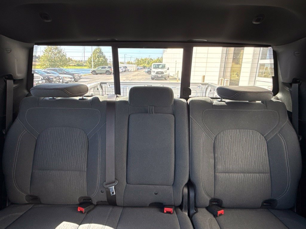 Used 2022 RAM 1500 Big Horn AWD/4WD image 12
