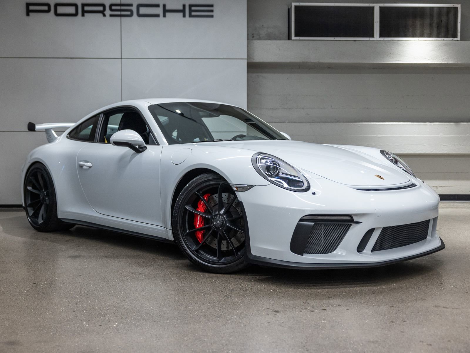 Certified 2018 Porsche 911 GT3 w/ Sport Chrono Package image 10