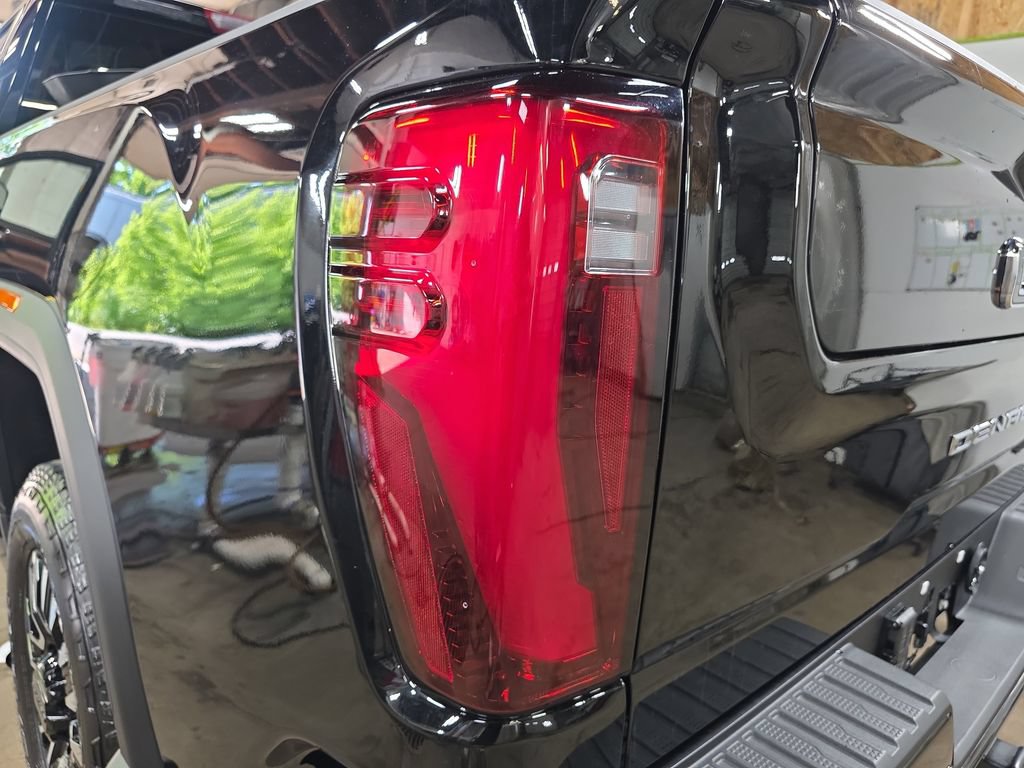 New 2026 GMC Sierra 3500 Denali Ultimate AWD/4WD image 37