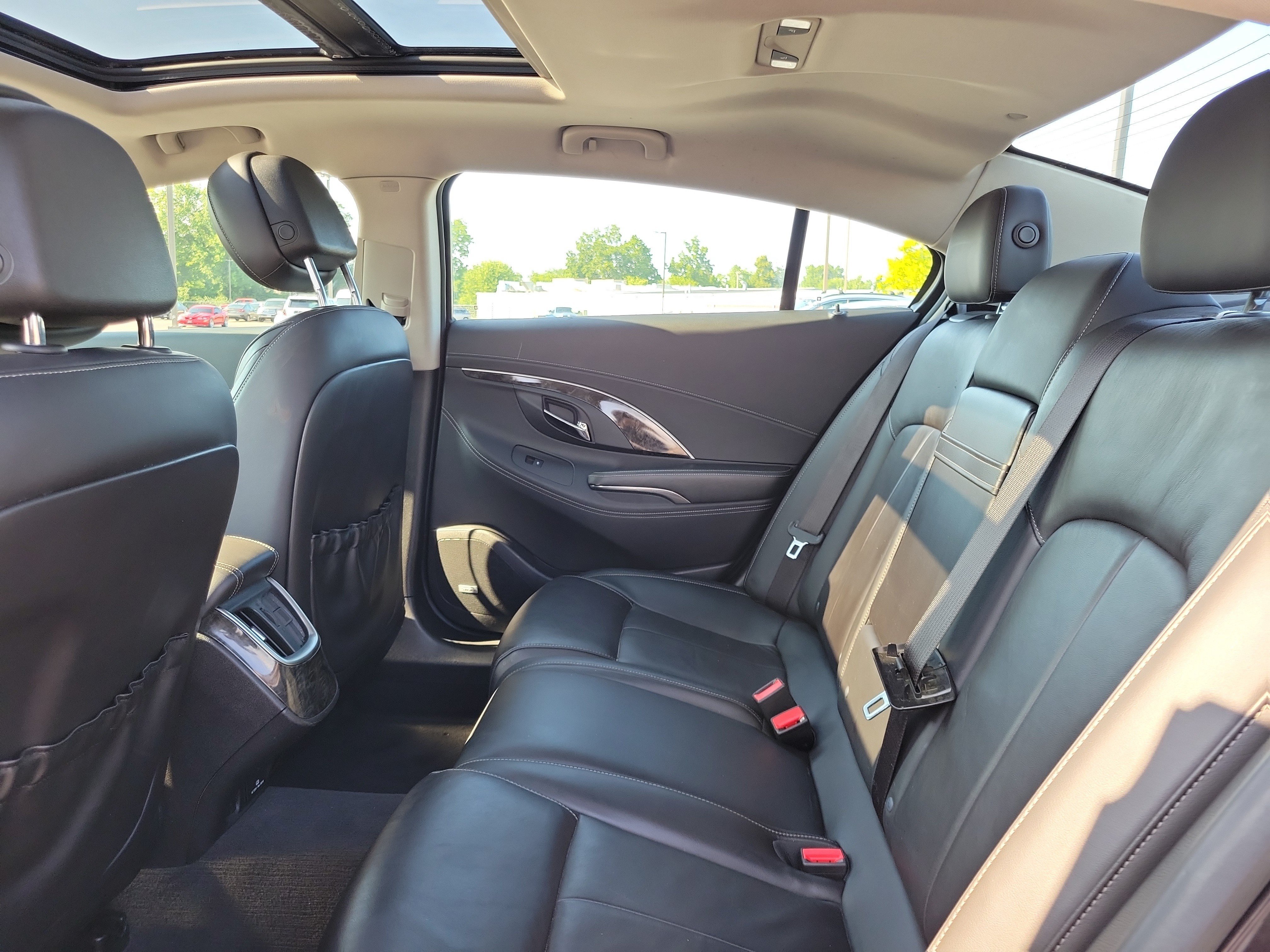 Used 2014 Buick LaCrosse Leather w/ Driver Confidence Package FWD image 11