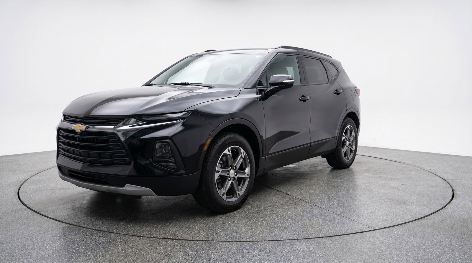 Used 2025 Chevrolet Blazer LT FWD image 3
