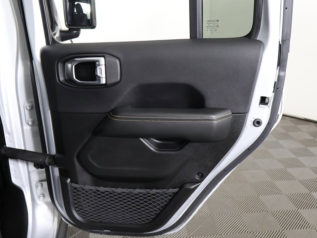 Used 2024 Jeep Wrangler Sahara image 23