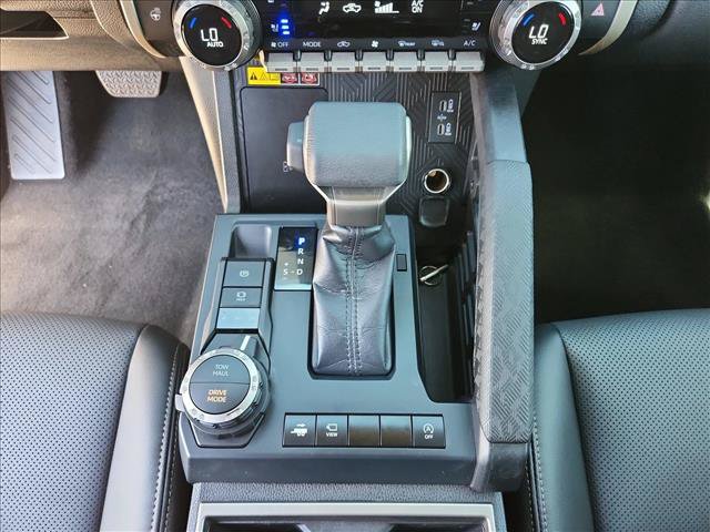 Certified 2025 Toyota Tacoma Limited AWD/4WD image 19
