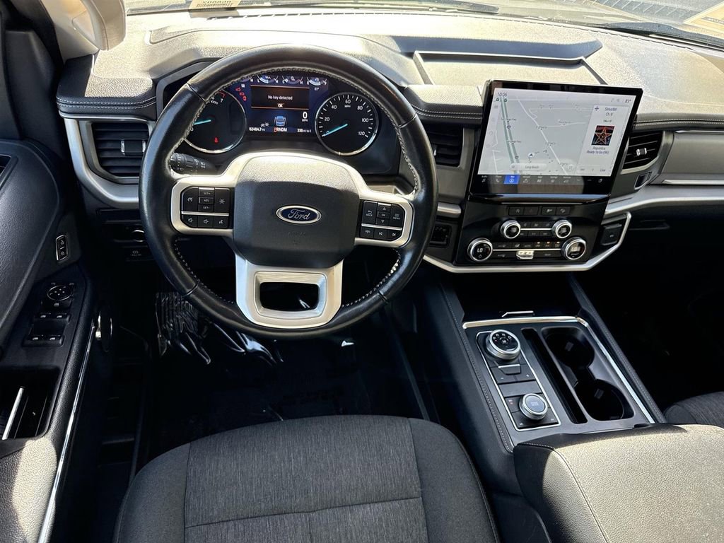 Used 2024 Ford Expedition Max XLT image 19