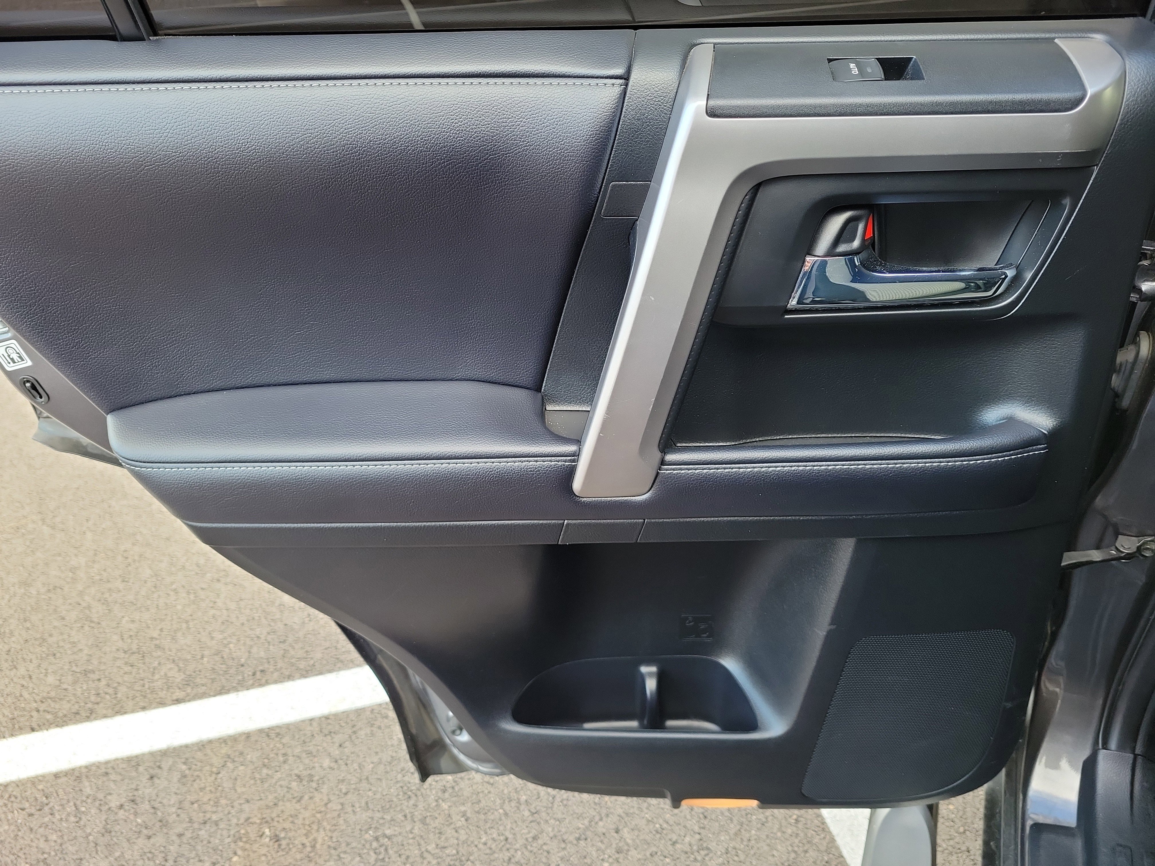 Used 2018 Toyota 4Runner SR5 image 11