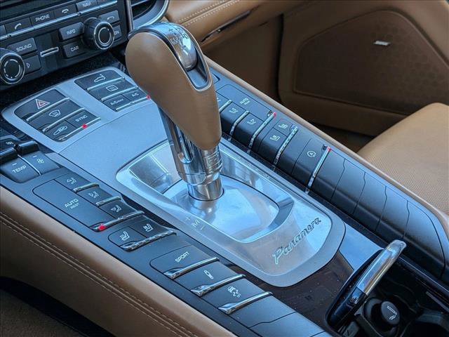 Used 2015 Porsche Panamera 4 image 13