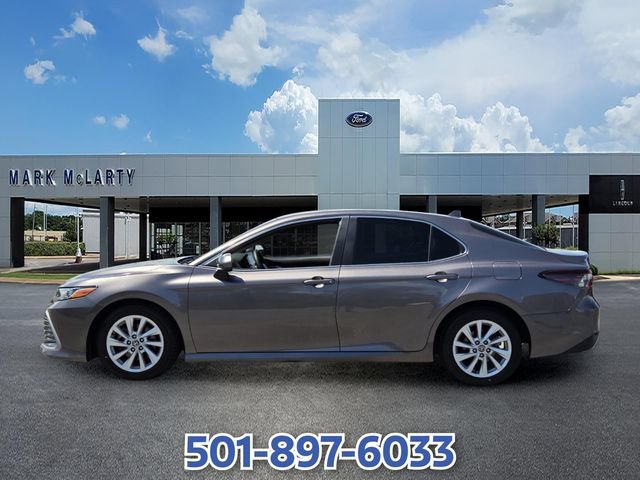Used 2022 Toyota Camry LE FWD video 2