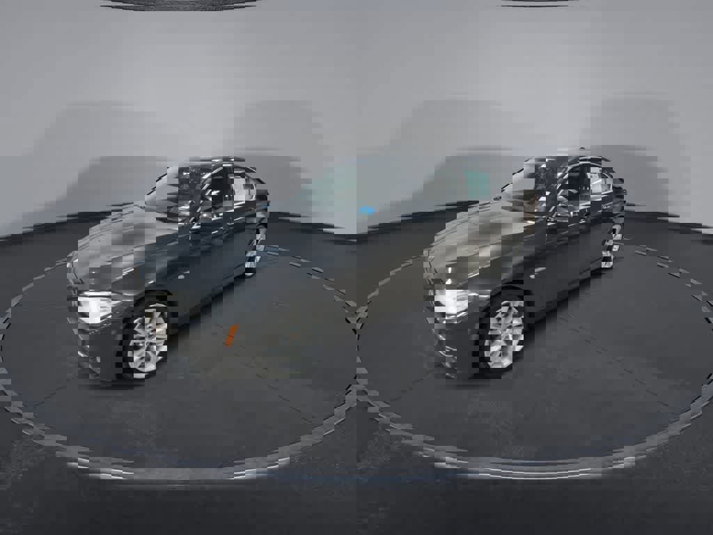 Used 2014 BMW 535i xDrive Sedan image 4