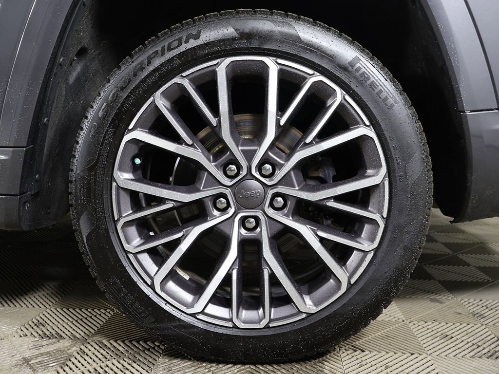 Used 2021 Jeep Grand Cherokee L Summit image 24