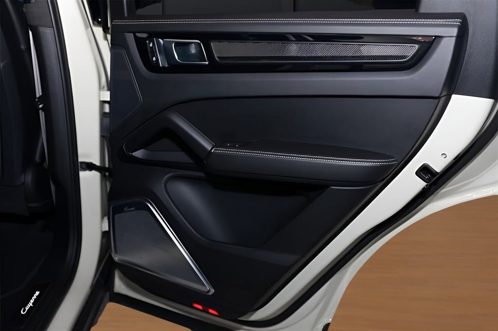 Used 2023 Porsche Cayenne Turbo GT image 27