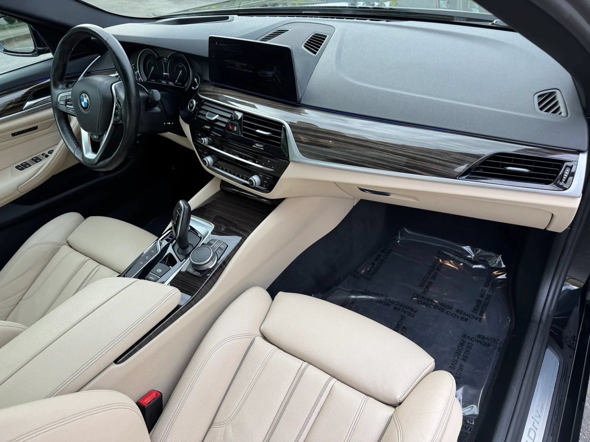 Used 2018 BMW 530e xDrive AWD/4WD image 23
