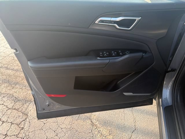 Used 2024 Kia Sportage EX AWD/4WD image 11