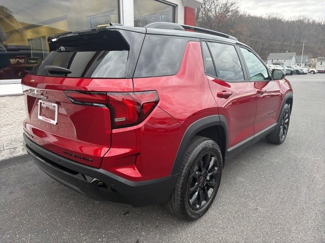 Used 2026 GMC Terrain Elevation w/ Elevation Premium Package image 3