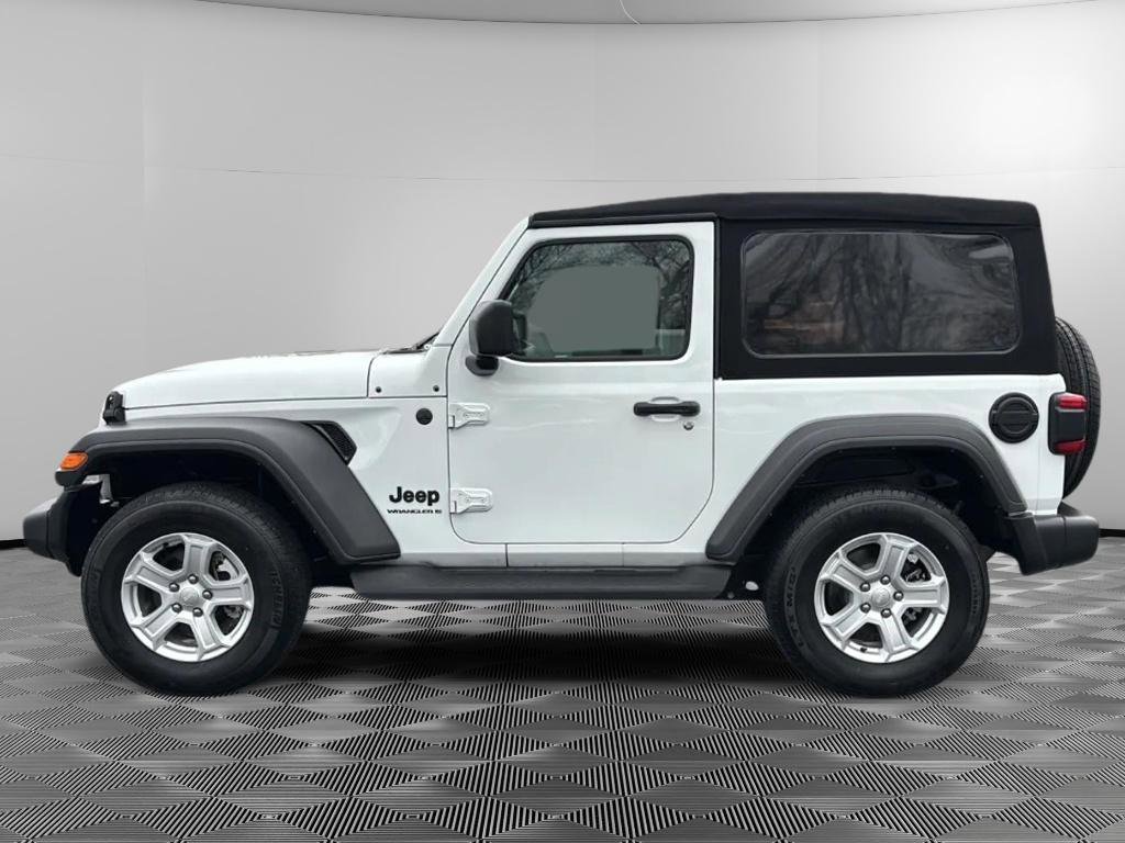 Used 2023 Jeep Wrangler Sport S image 5