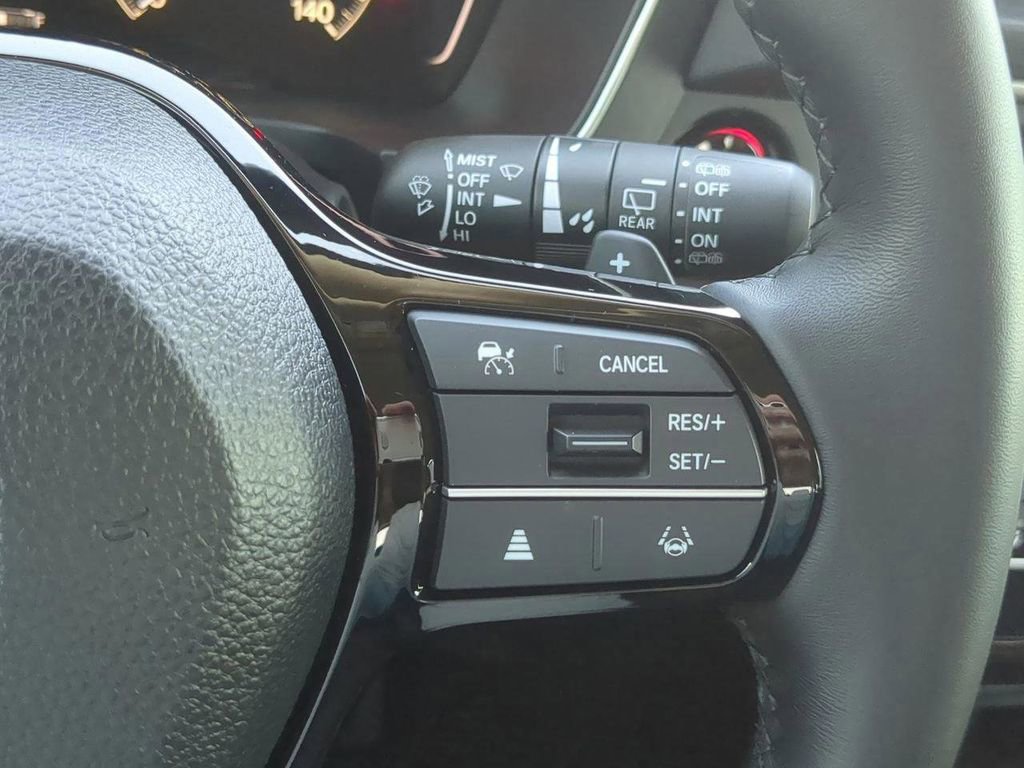 Certified 2025 Honda Pilot EX-L image 22