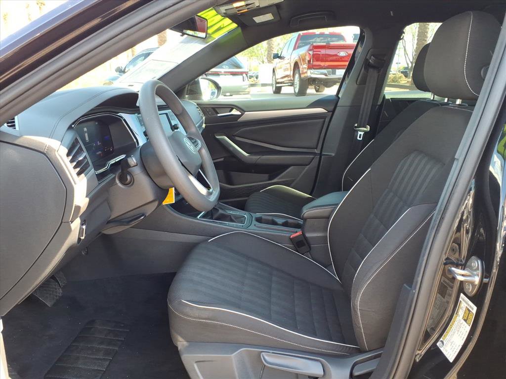 Used 2022 Volkswagen Jetta Sport image 19