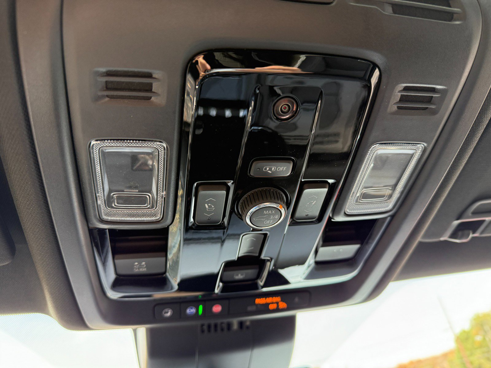 New 2026 GMC Yukon XL AT4 Ultimate w/ LPO, Floor Liner Package image 38