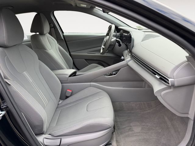 Used 2023 Hyundai Elantra SEL w/ Convenience Package FWD image 15