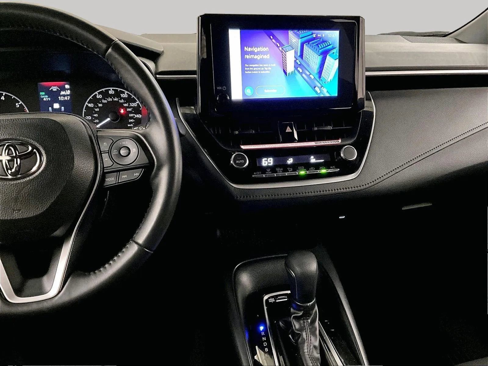 Used 2024 Toyota Corolla SE image 6