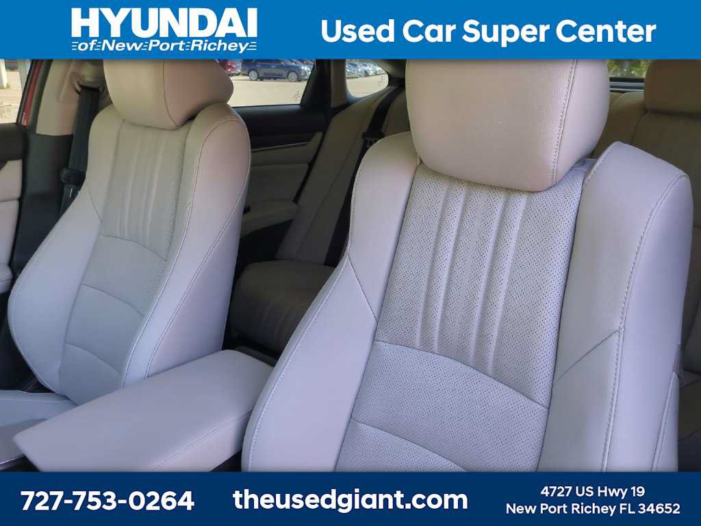 Used 2021 Honda Accord Touring image 7