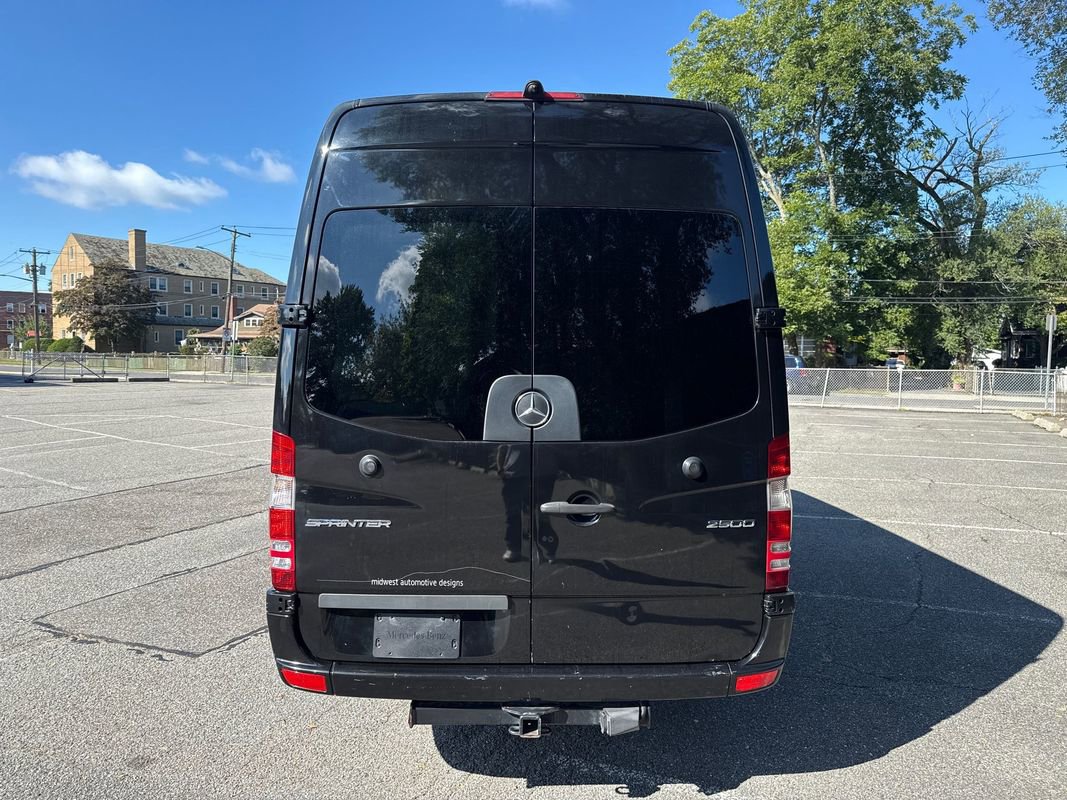 Used 2017 Mercedes-Benz Sprinter 2500 image 6