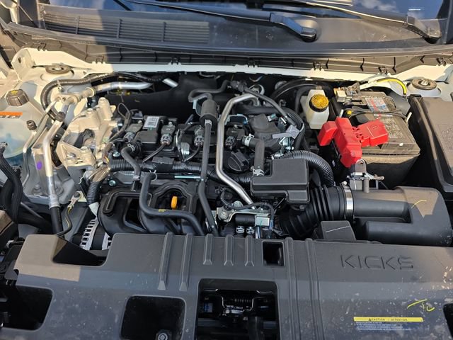 New 2026 Nissan Kicks SR w/ Cold Weather Package AWD/4WD image 28