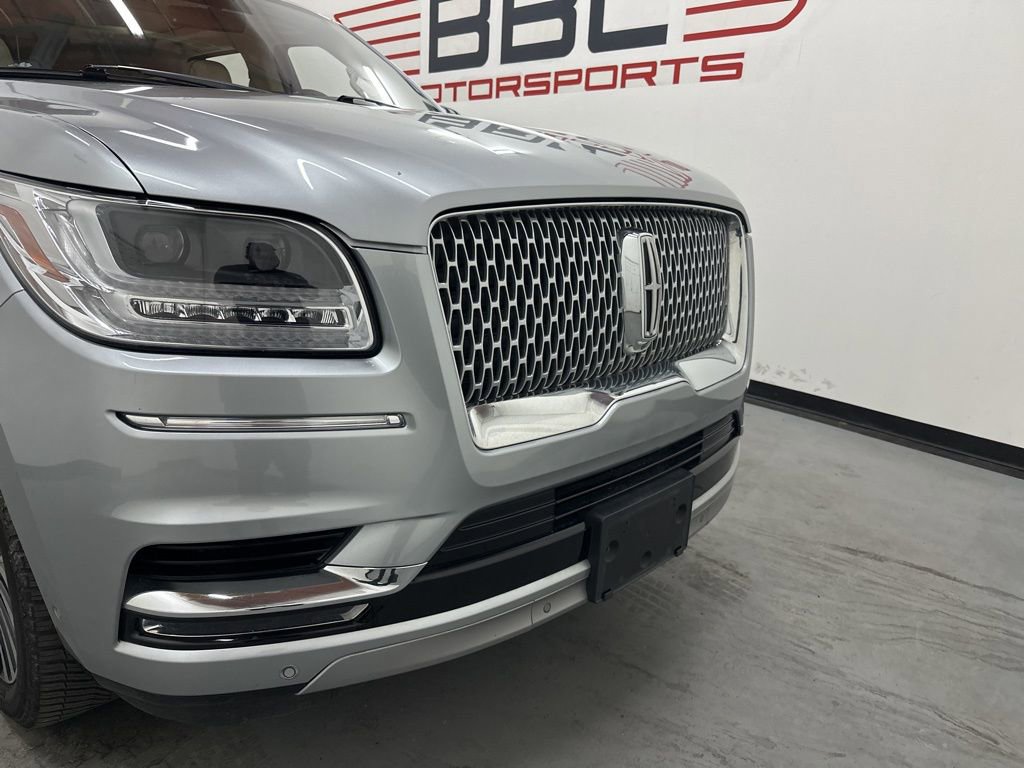 Used 2020 Lincoln Navigator L Black Label w/ Cargo Convenience Package image 2