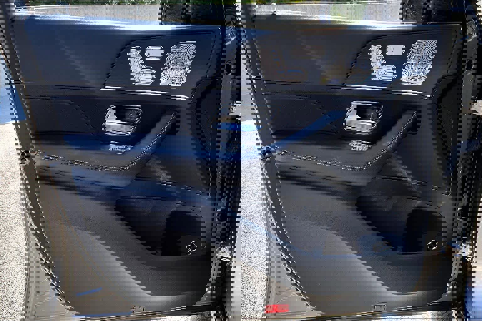 Used 2021 Mercedes-Benz GLE 350 4MATIC w/ Premium Package image 22