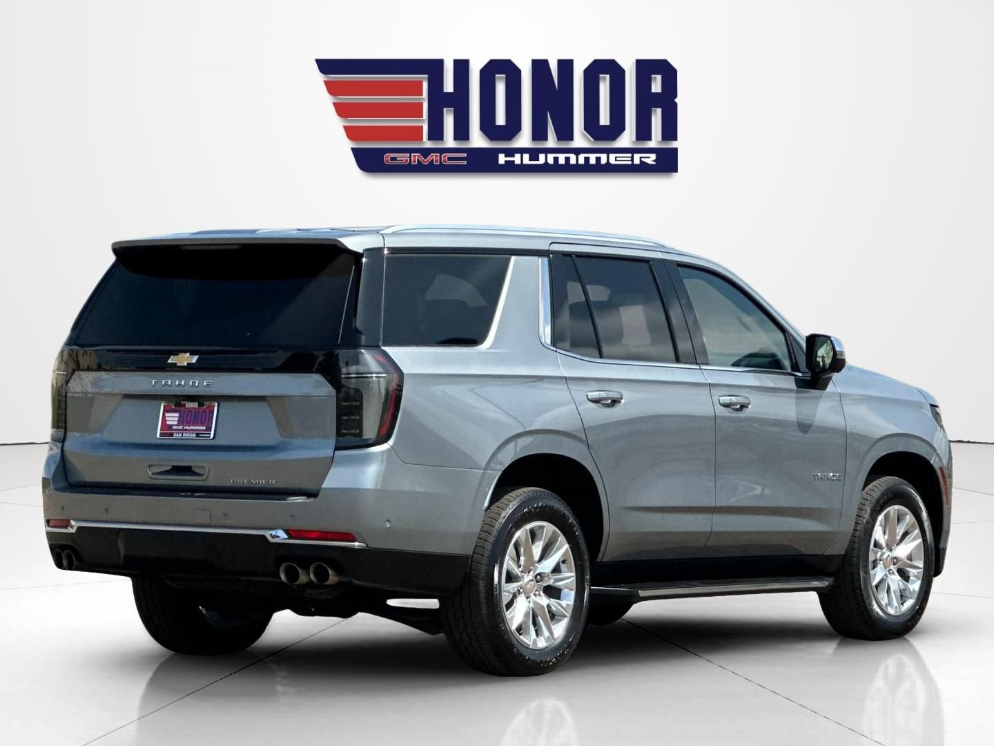 Used 2025 Chevrolet Tahoe Premier RWD image 4