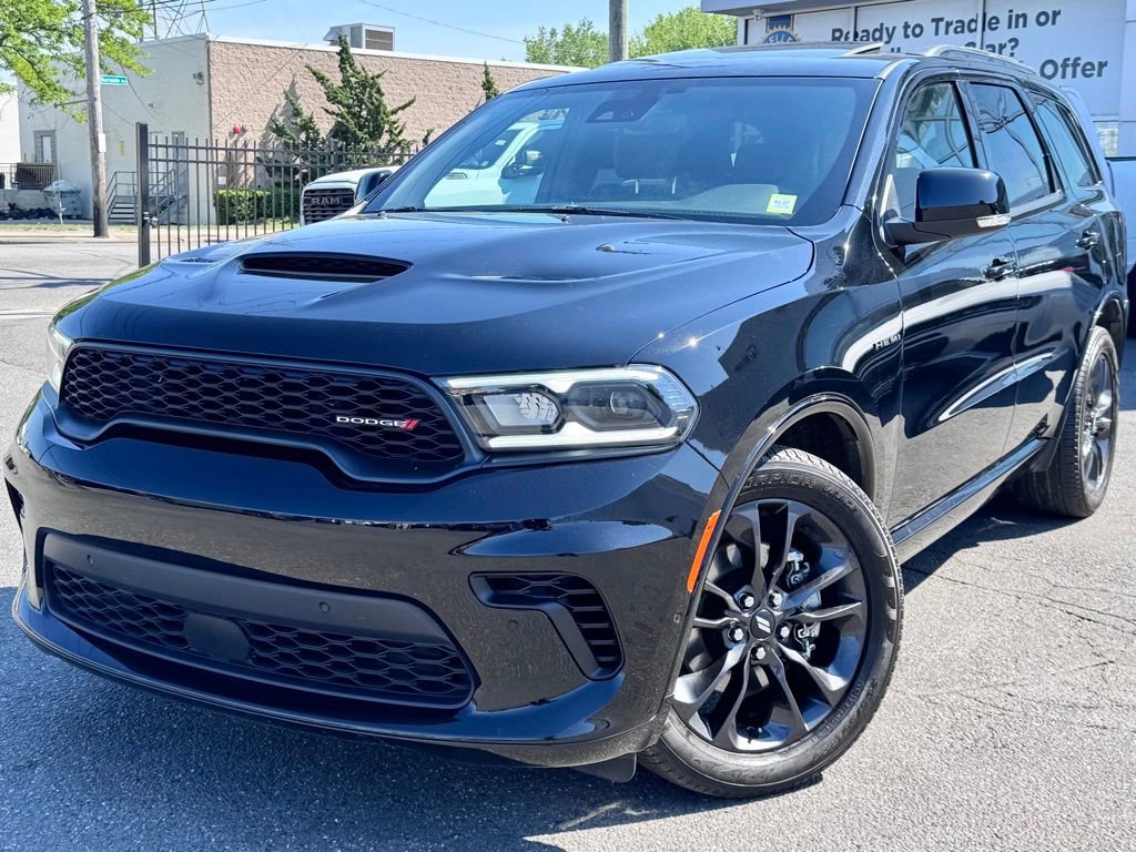 Used 2025 Dodge Durango R/T AWD/4WD image 3
