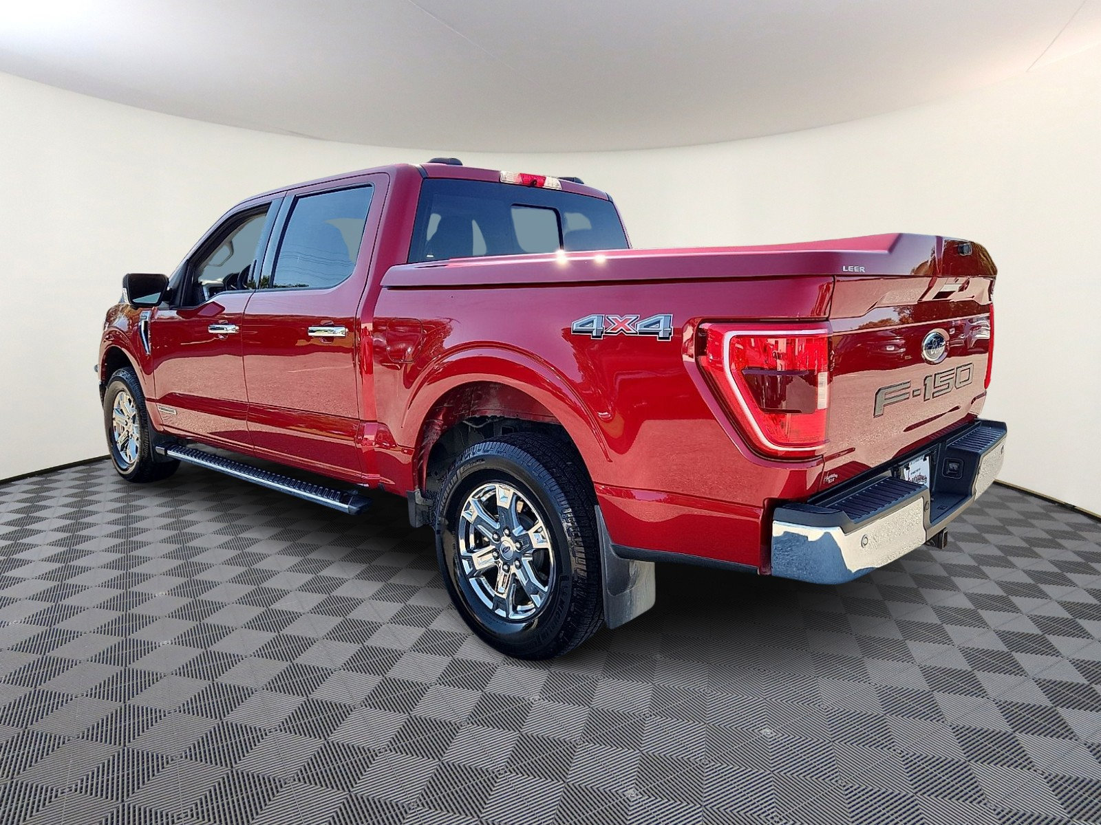 Used 2021 Ford F150 XLT w/ Equipment Group 302A High AWD/4WD image 4