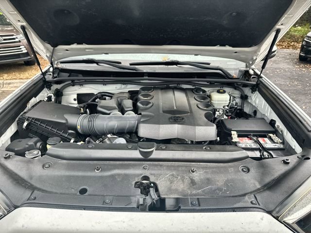 Used 2018 Toyota 4Runner TRD Off-Road Premium image 33