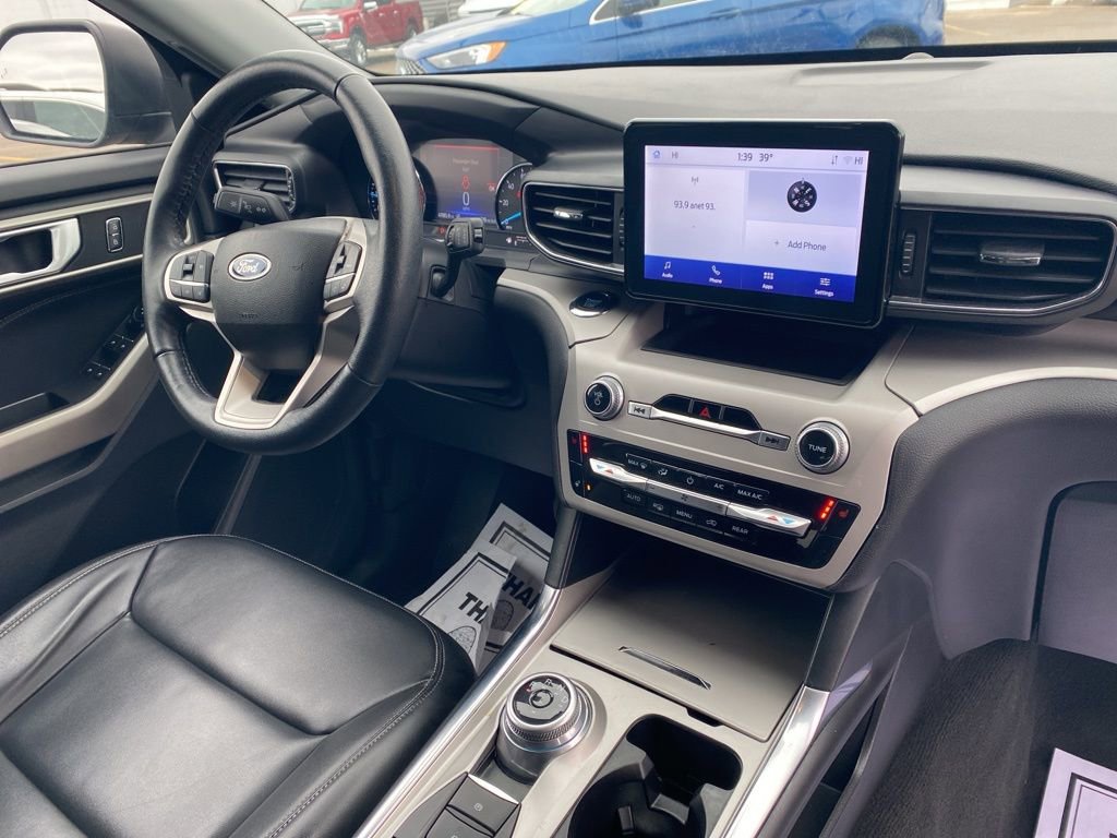 Certified 2023 Ford Explorer XLT w/ Equipment Group 202A image 22