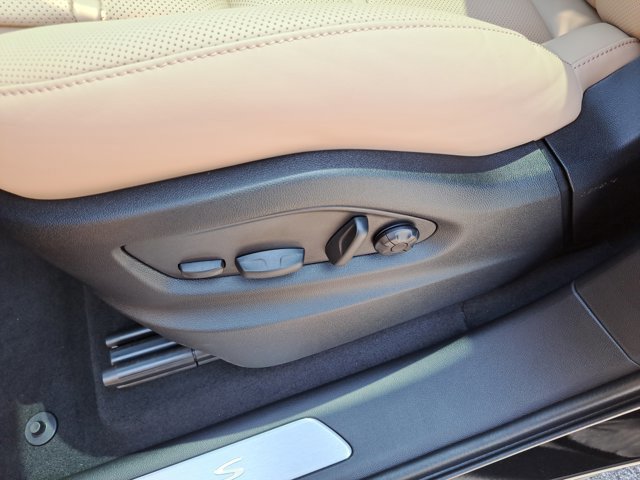 New 2025 Porsche Cayenne S image 24