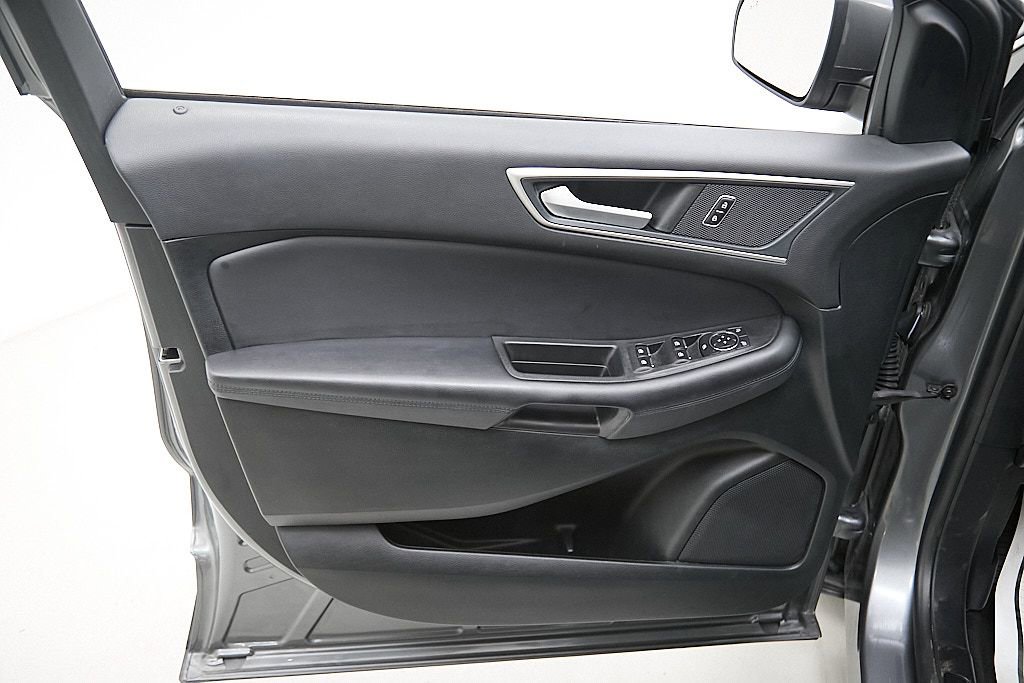 Used 2024 Ford Edge SEL image 10