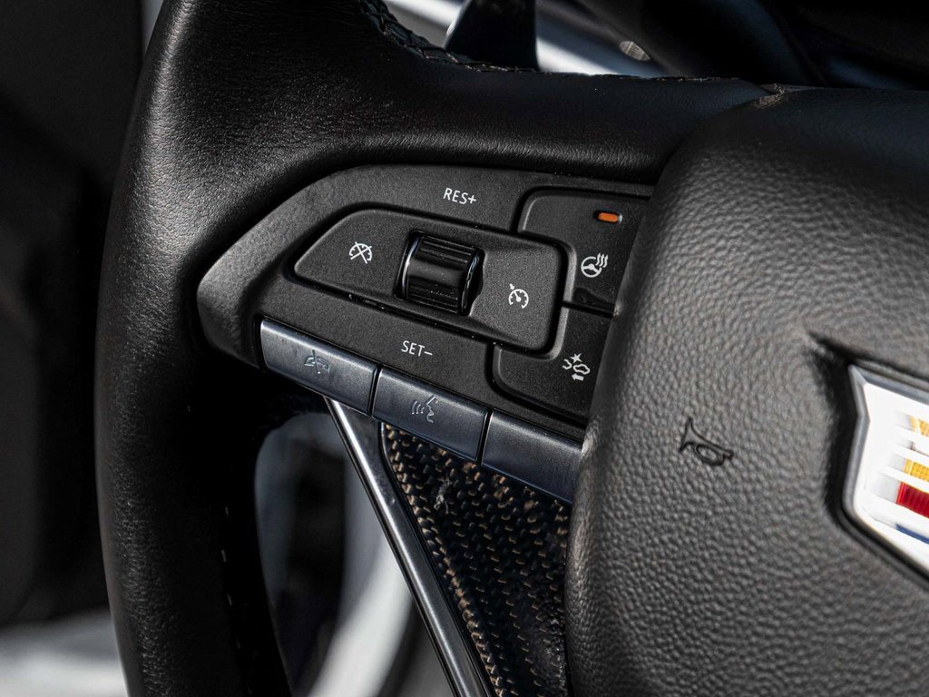 Used 2025 Cadillac XT6 Sport image 21