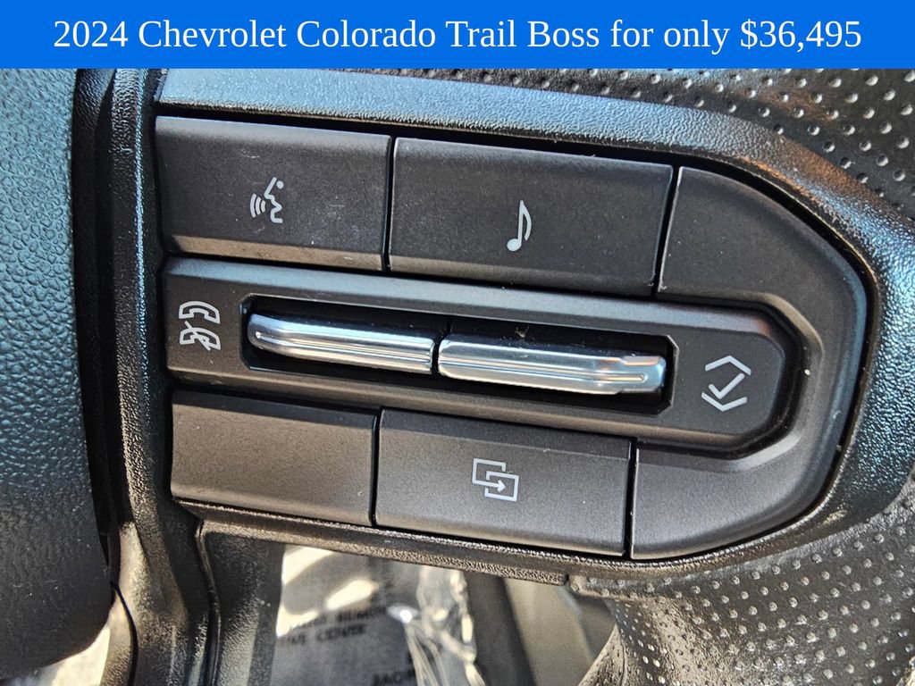 Used 2024 Chevrolet Colorado Trail Boss w/ Advanced Trailering Package AWD/4WD image 24