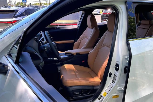 Certified 2026 Lexus UX 300h AWD w/ Accessory Package (2T) image 21