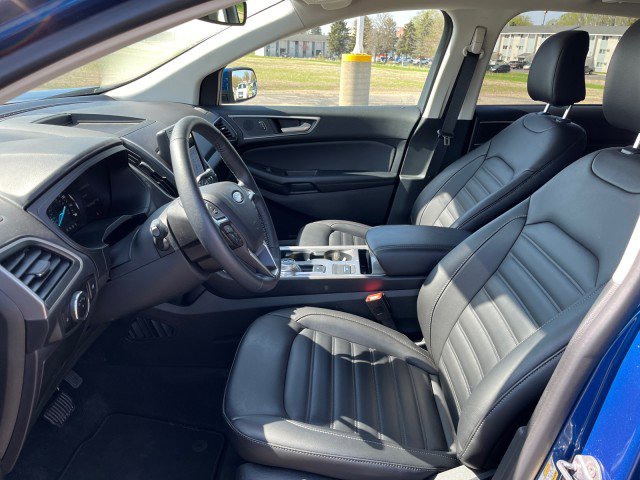 Used 2024 Ford Edge SEL AWD/4WD image 9