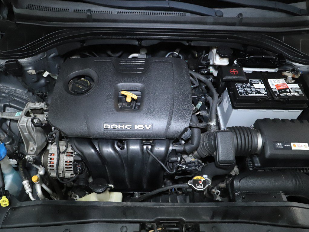 Used 2018 Hyundai Elantra SEL FWD image 36